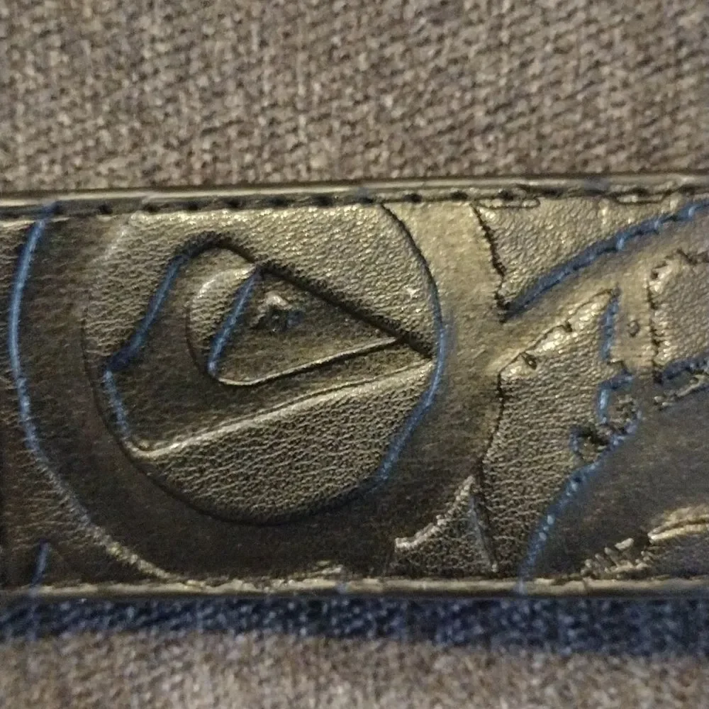Quicksilver Logo Embossed Blet